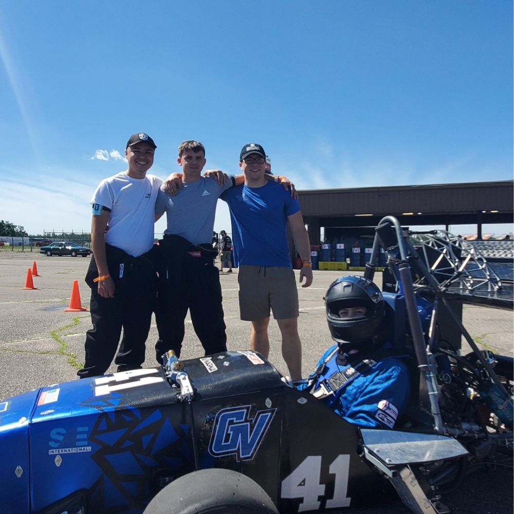Students Bring Formula One Car to Michigan International Speedway